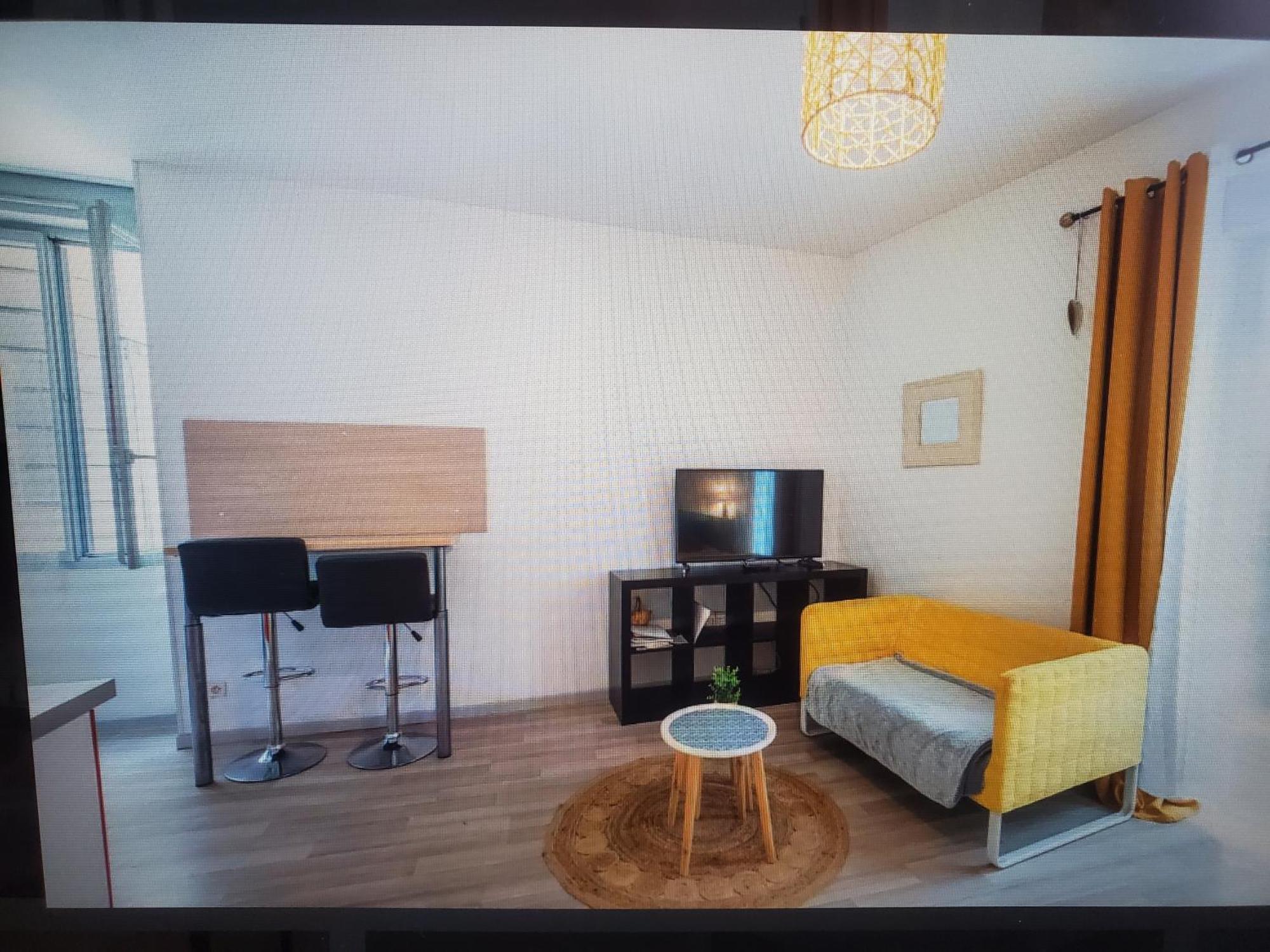 Studio Au Coeur De Viviers ภายนอก รูปภาพ