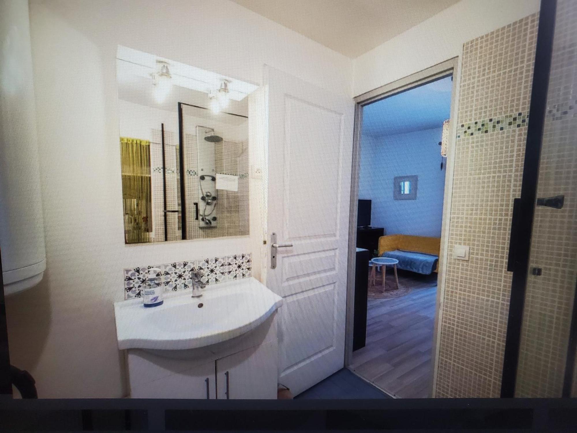 Studio Au Coeur De Viviers ภายนอก รูปภาพ