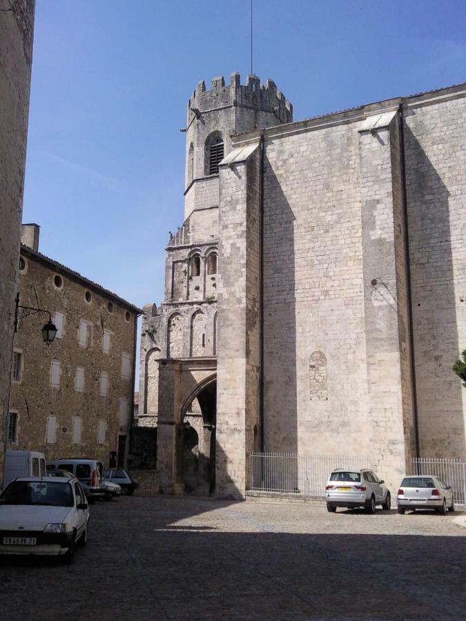 Studio Au Coeur De Viviers ภายนอก รูปภาพ